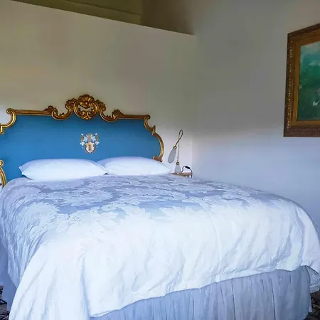 Soleevino - Adults Only Bed & Breakfast